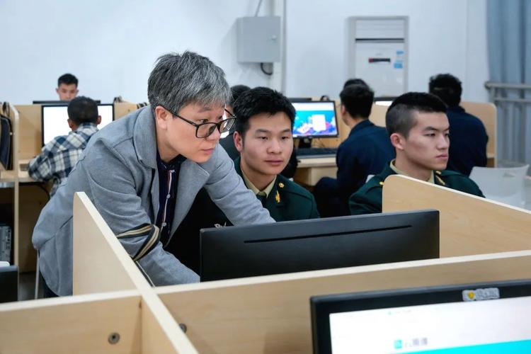 贵工商开展黔南州退役军人计算机应用培训班 助力技能转型新篇章